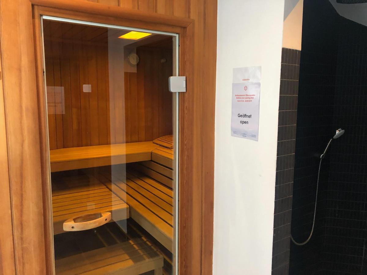 25H Spa-Residenz Pools In & Out, Private Garden & Beach ノイジードル・アム・ゼー エクステリア 写真